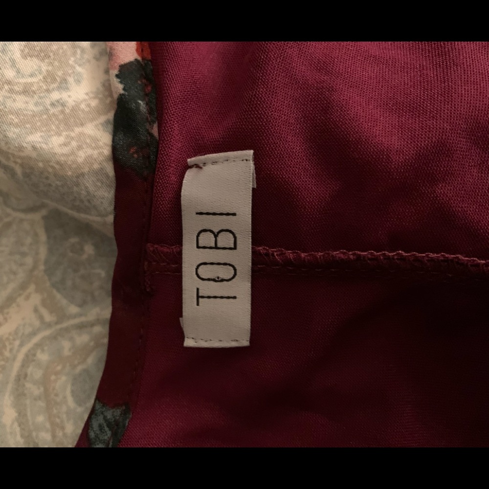 Beautiful ❤️sheer top size small❤️ - Picture 4 of 4